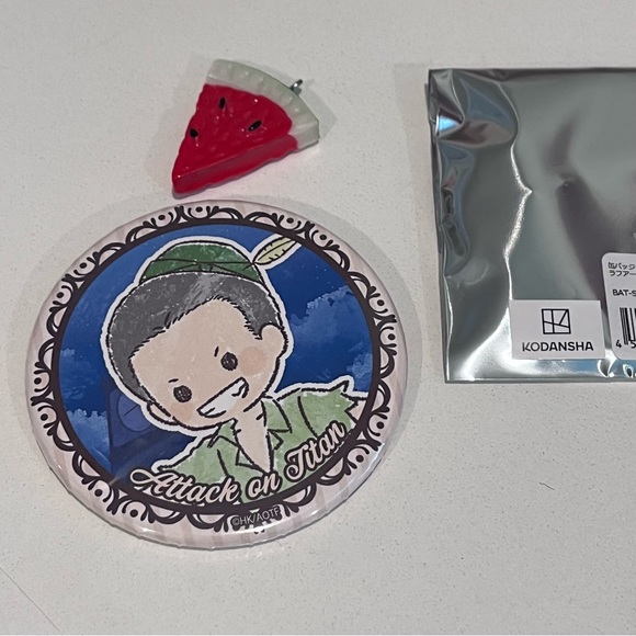 Attack on Titan Connie Springer GraffArt Can Badge Shingeki no Kyojin Douwa ver - Picture 4 of 4